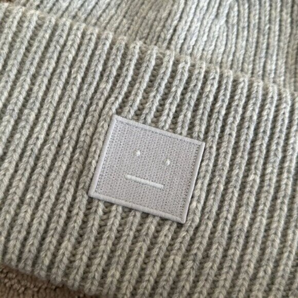 Acne Studios Pansy ribbed-knit wool beanie Light Grey Melange OS - Picture 7 of 7